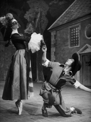 Suzanne-Lorcia-et-Serge-Lifar-dans-Les-Animaux-modeles.-Archives-Brianchon
